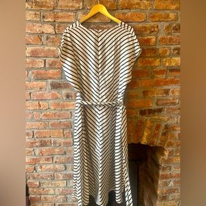 Chevron silk dress with waist tie - never worn